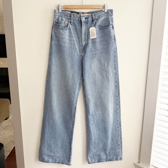 Levi’s Ribcage Wide Leg Jean - Picture 2 of 13